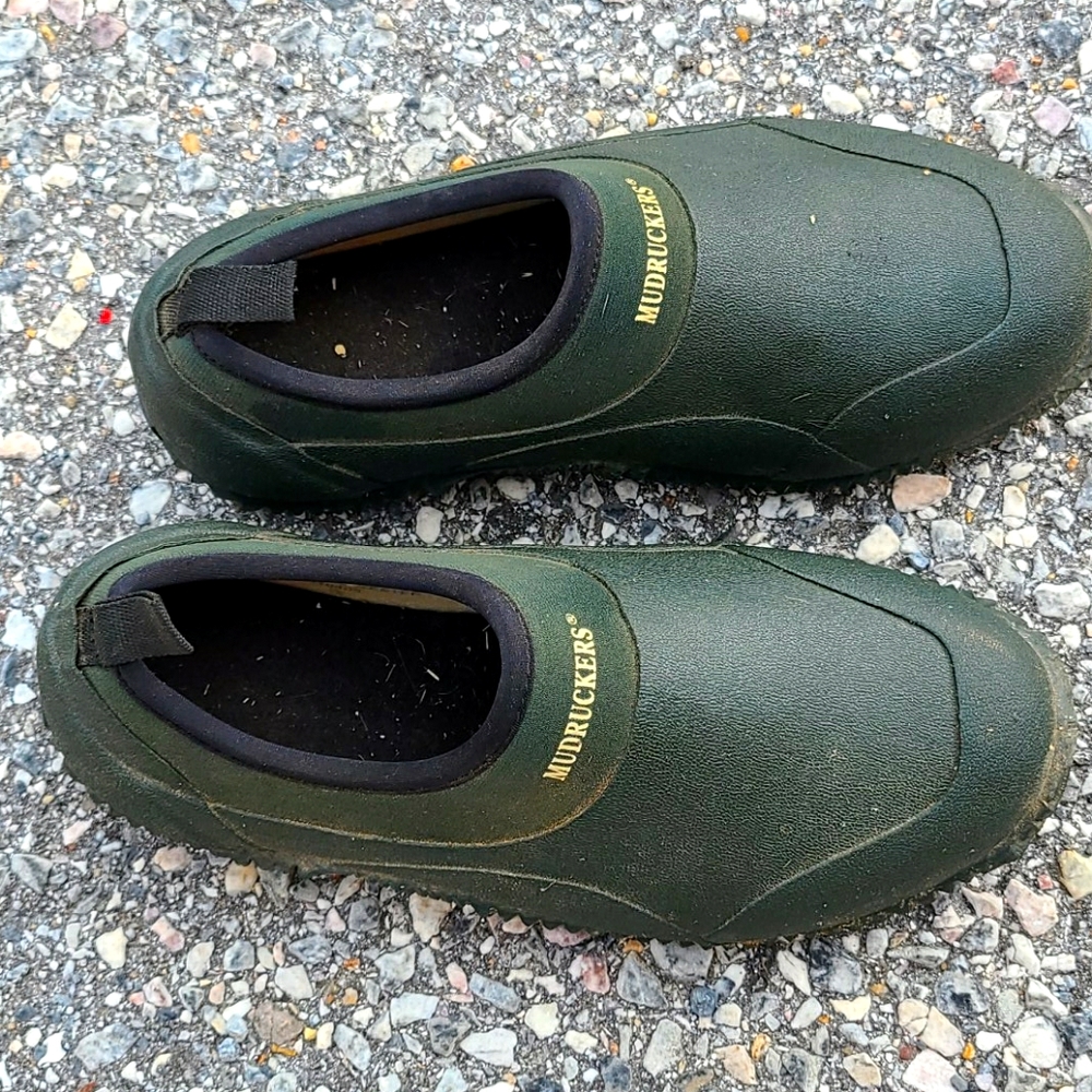 Muck Shoes